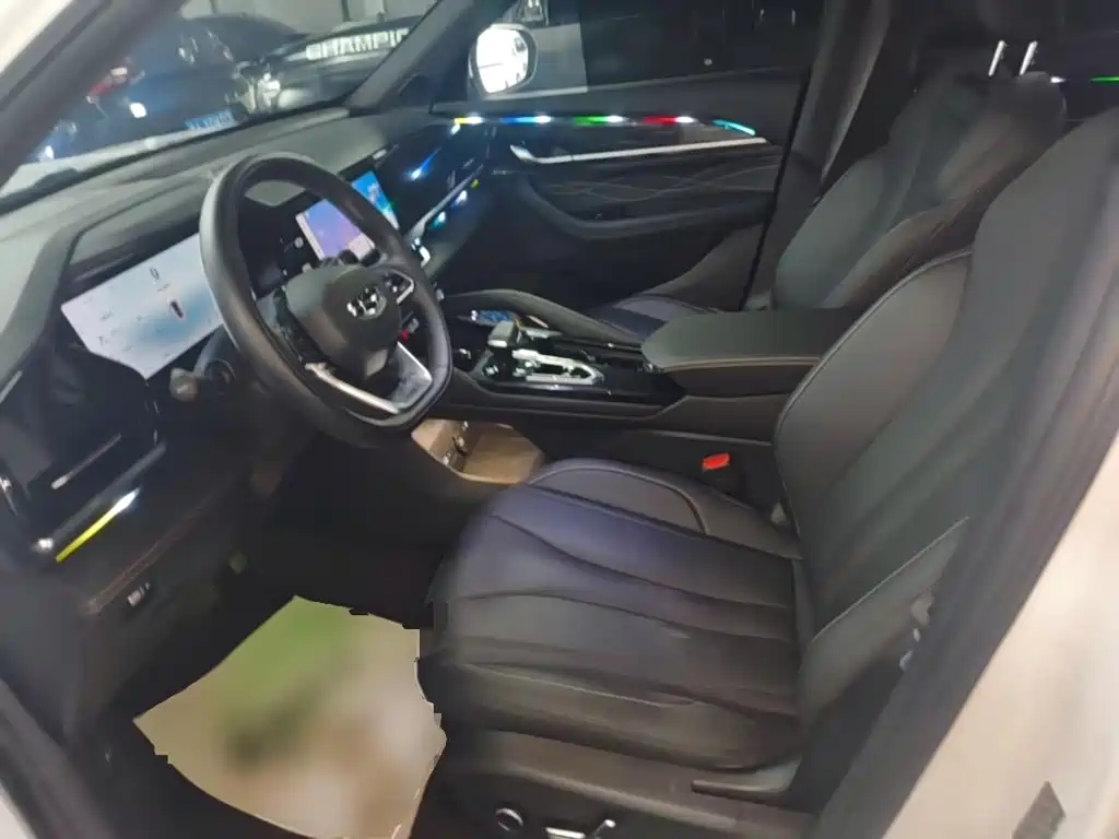 Geely Xingyue L — миниатюра 15