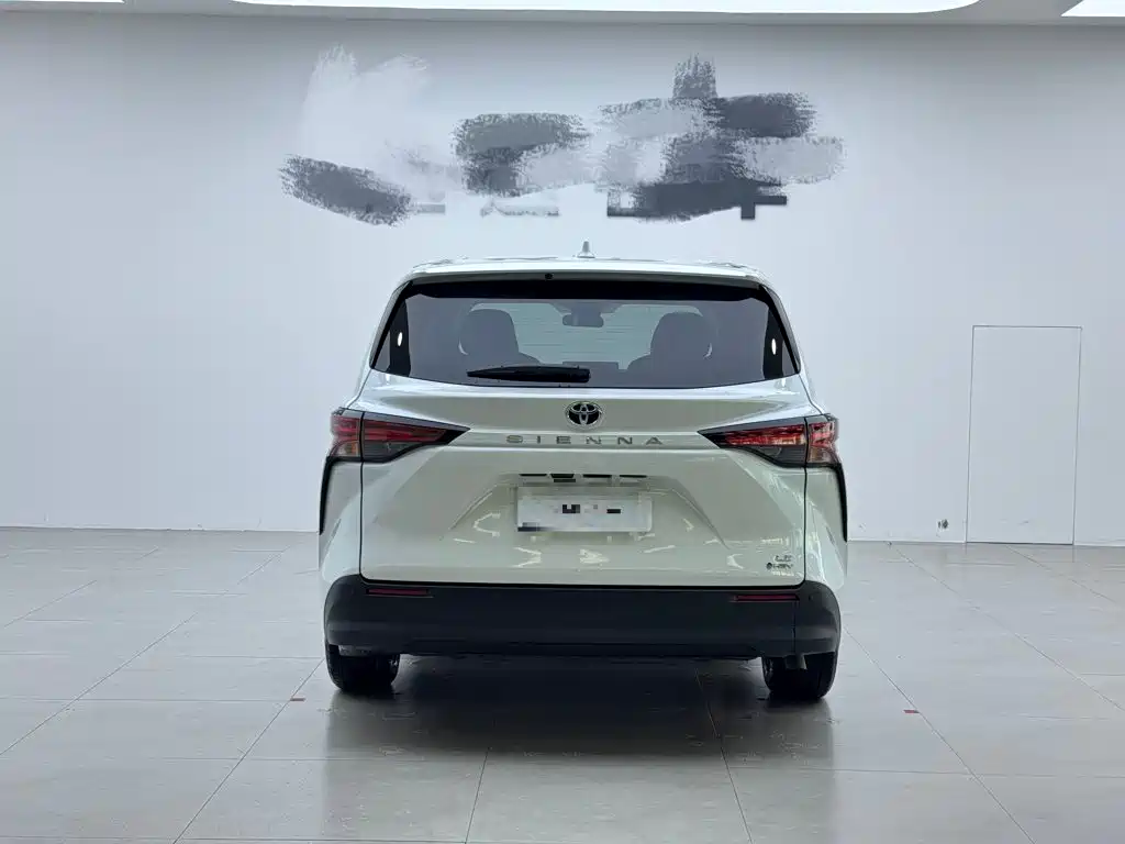 Toyota Sienna 2024 2.5L Comfort