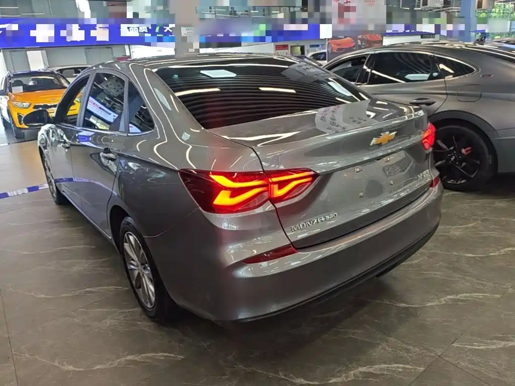 Chevrolet Monza — миниатюра 5