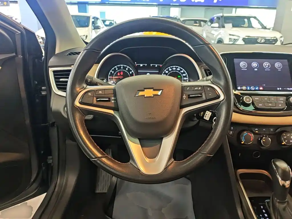 Chevrolet Monza — миниатюра 11