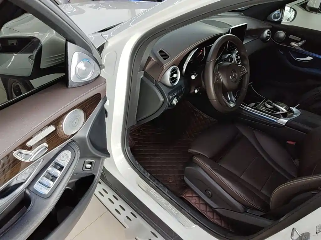 Mercedes-Benz GLC — миниатюра 16