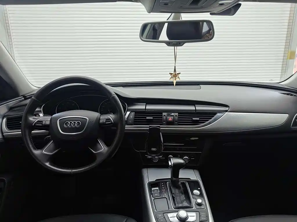 Audi A6L — миниатюра 12