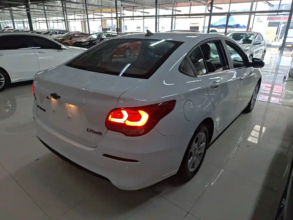 Chevrolet Cavalier — миниатюра 7