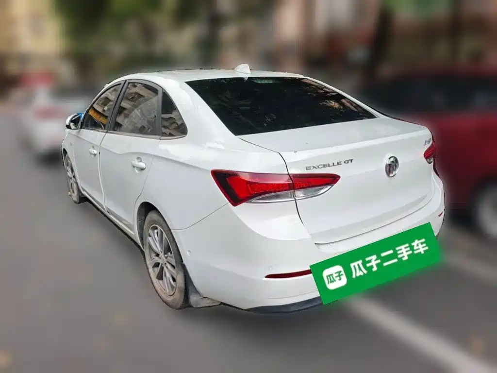 Buick Excelle — миниатюра 4