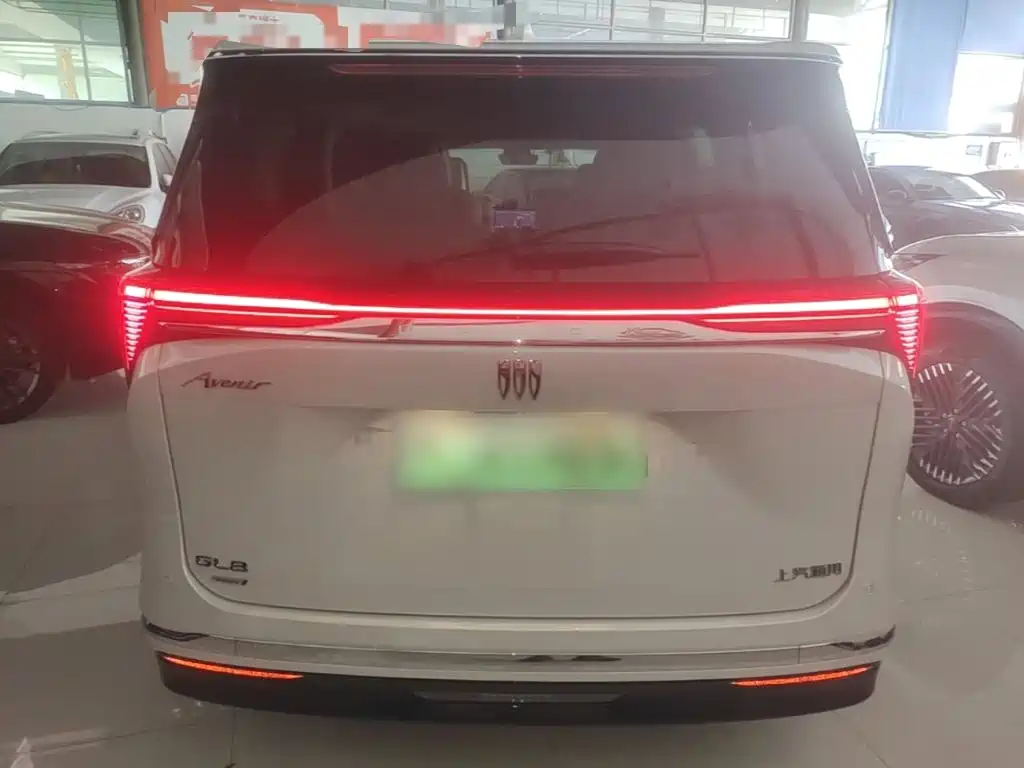 Buick GL8 2024 6 мест