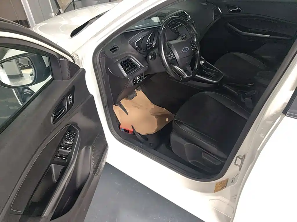 Ford Escort — миниатюра 16