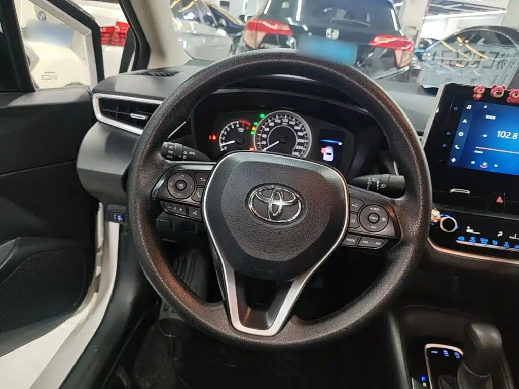 Toyota Corolla — миниатюра 11