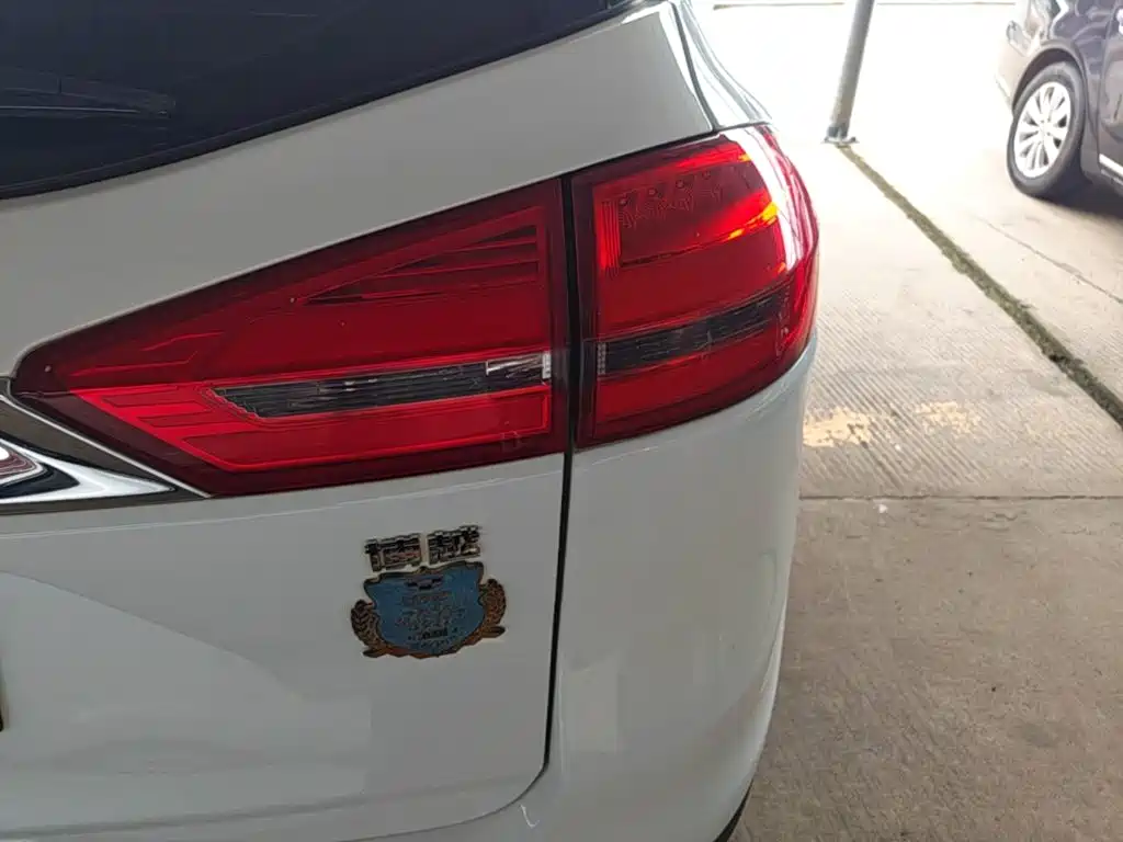 Geely Boyue — миниатюра 8