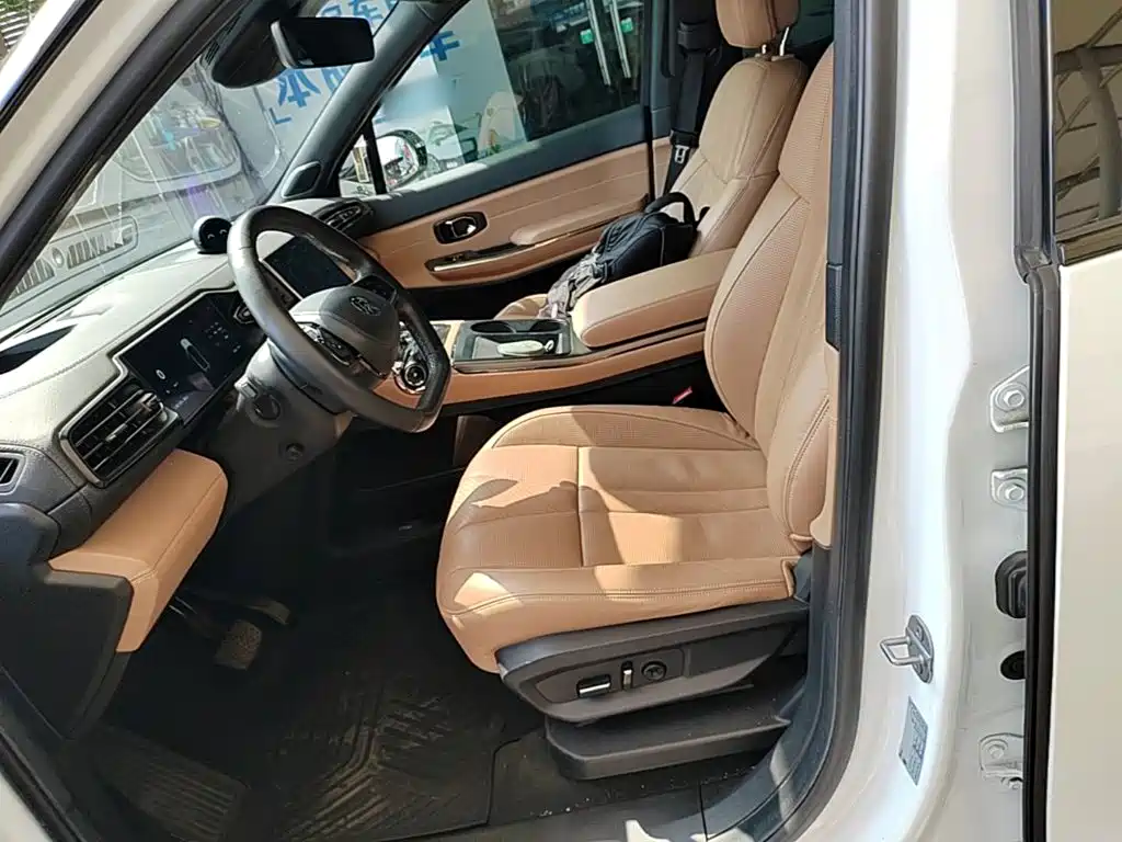 NIO ES8 — миниатюра 15