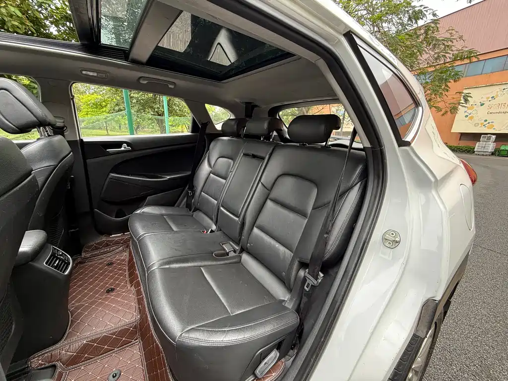 Hyundai Tucson — миниатюра 8