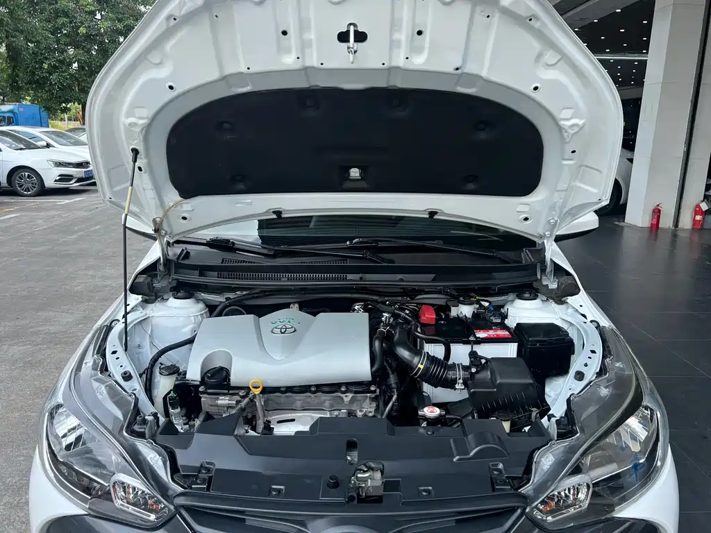 Toyota Yaris L — миниатюра 13