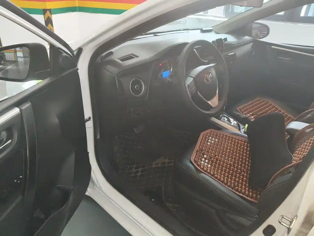 Toyota Corolla — миниатюра 13