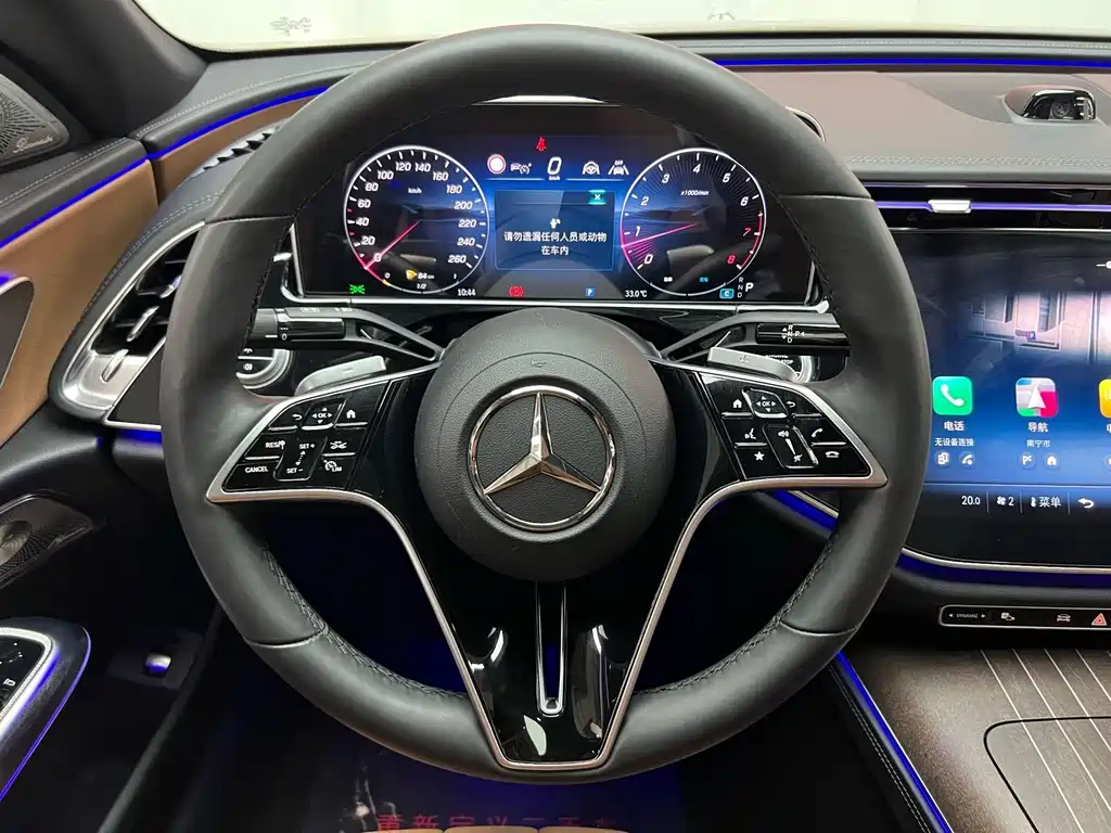 Mercedes-Benz E-Class — миниатюра 14