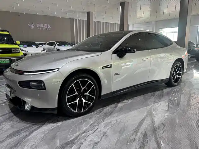 XPeng P7