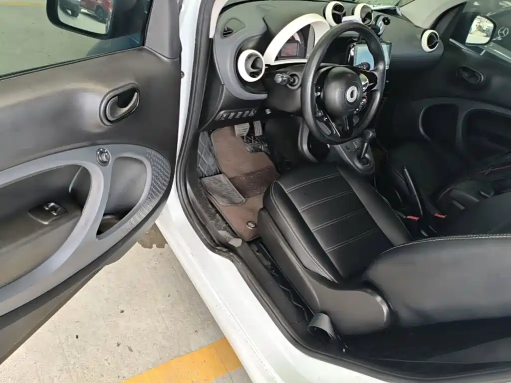 smart Smart Fortwo — миниатюра 16