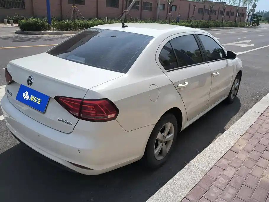 Volkswagen Lavida — миниатюра 3