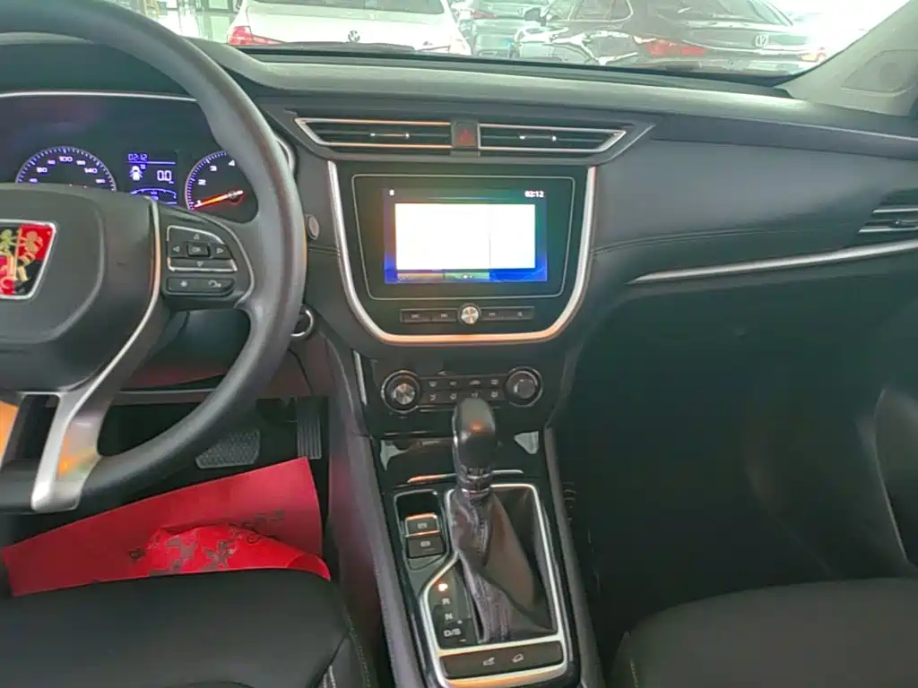 Roewe RX3 — миниатюра 13
