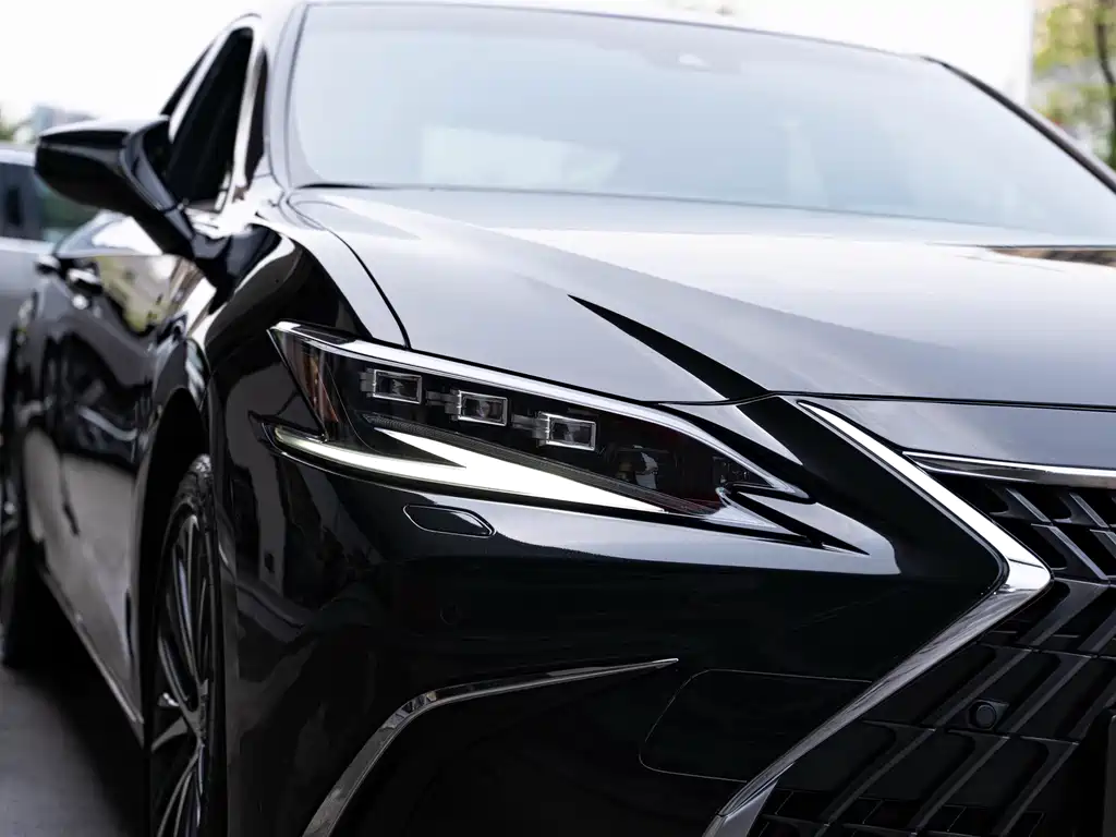 Lexus ES — миниатюра 6