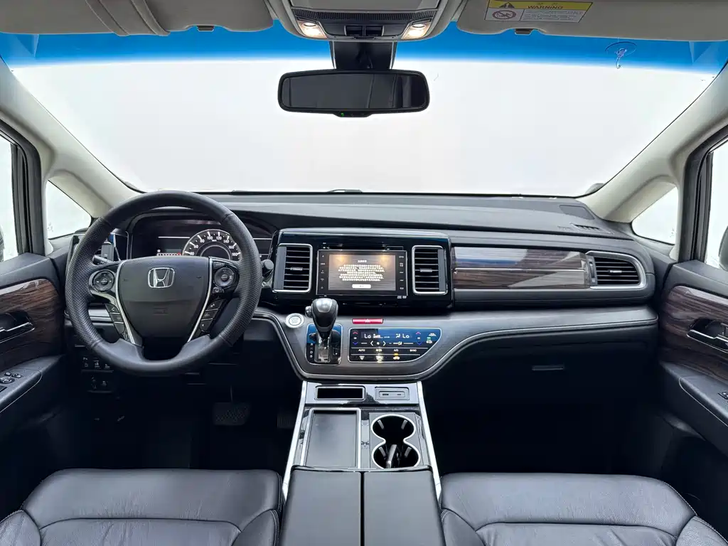Honda Elysion — миниатюра 3