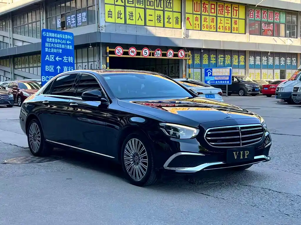 Mercedes-Benz E-Class — миниатюра 3