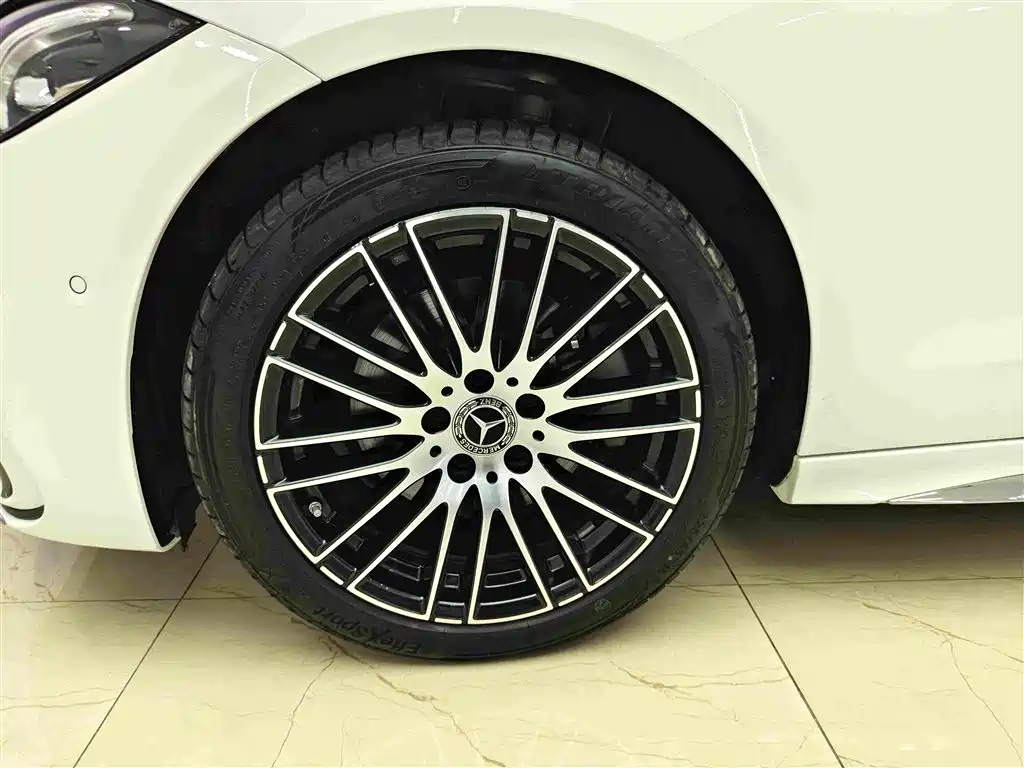 Mercedes-Benz C-Class — миниатюра 8