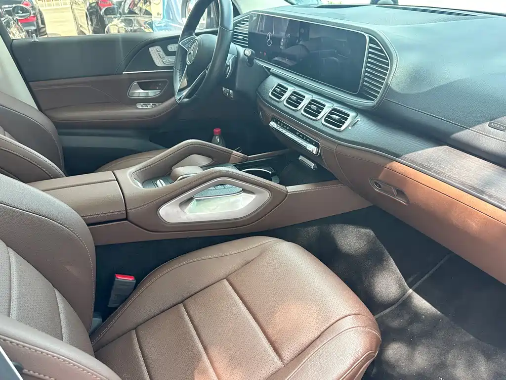 Mercedes-Benz GLE (Import) — миниатюра 7