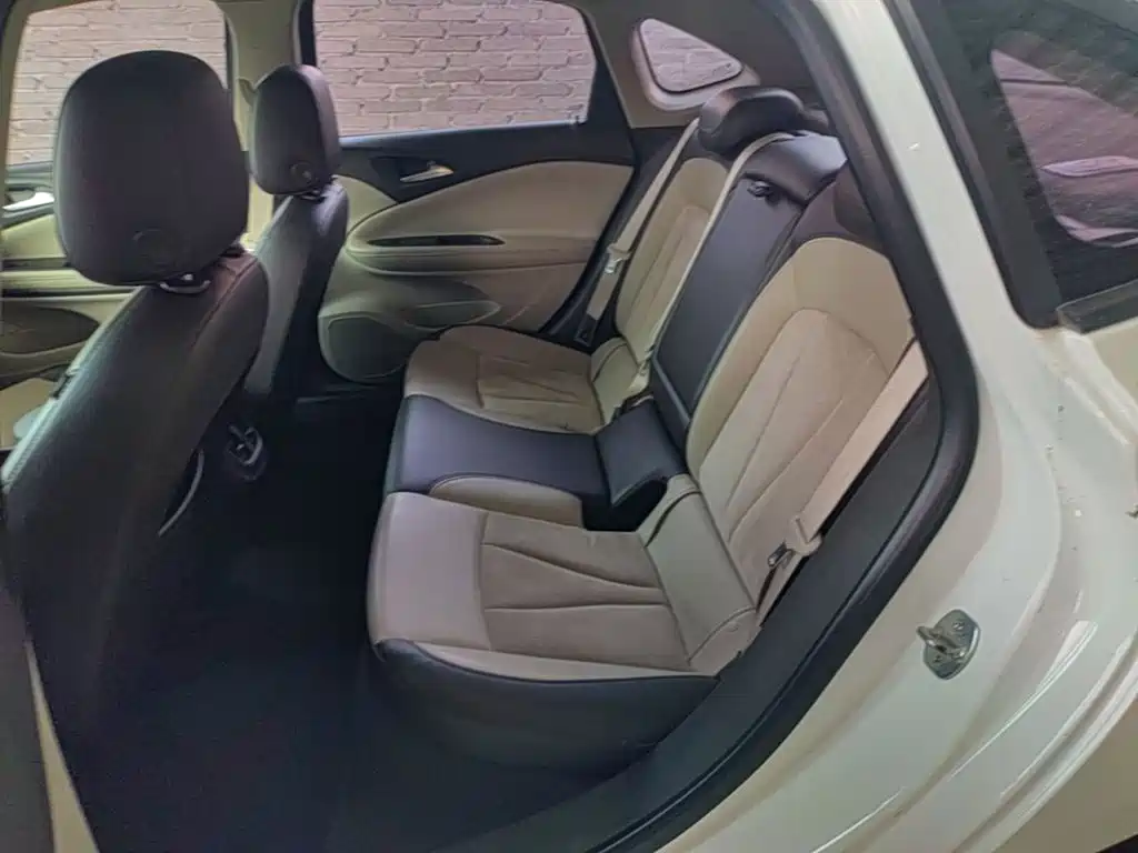Buick Verano — миниатюра 17