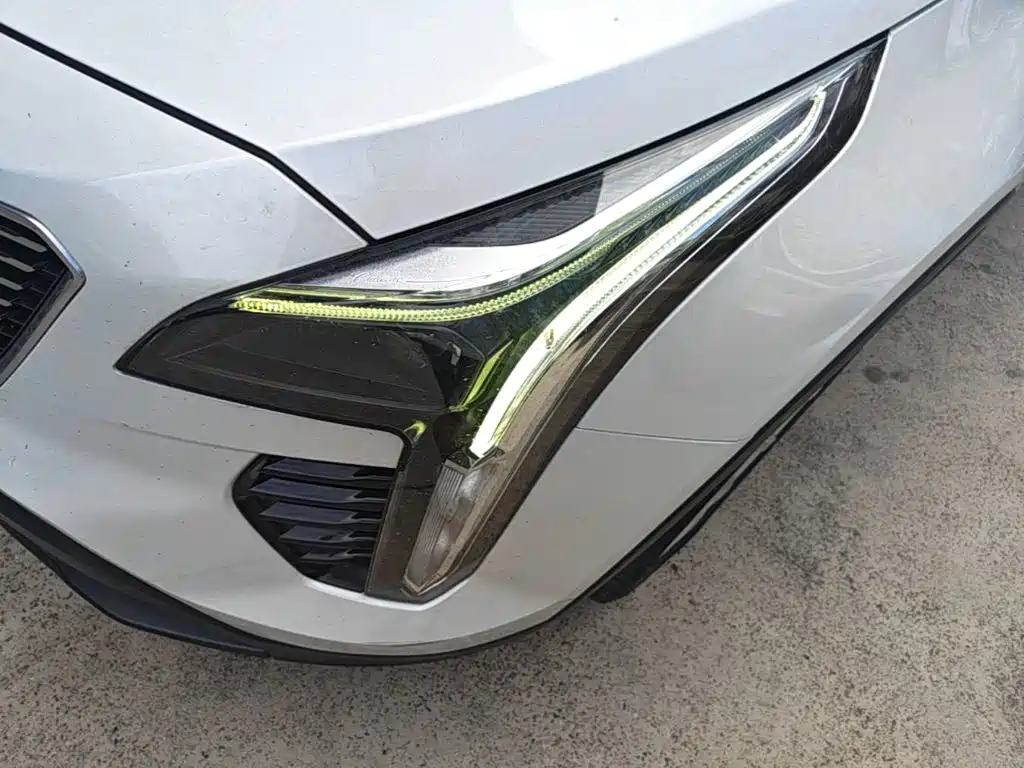 Cadillac XT4 — миниатюра 24