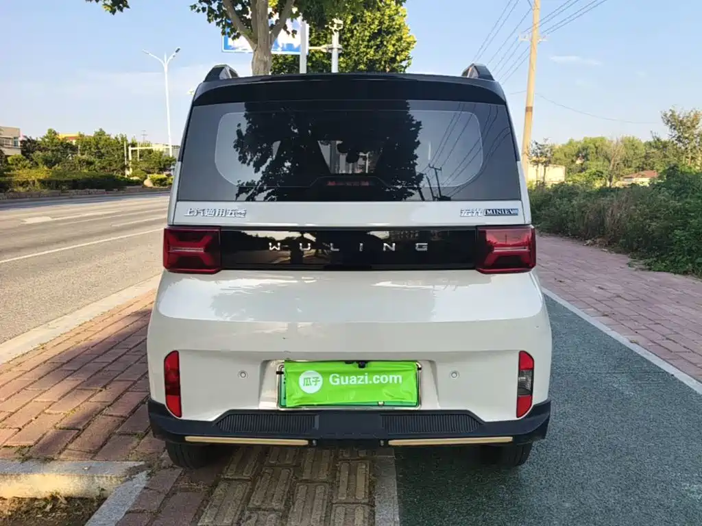 Wuling MINIEV — миниатюра 6