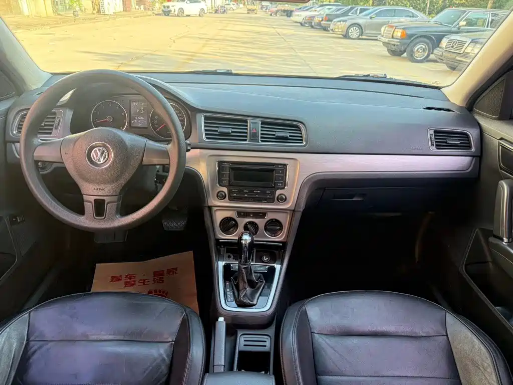 Volkswagen Lavida — миниатюра 8