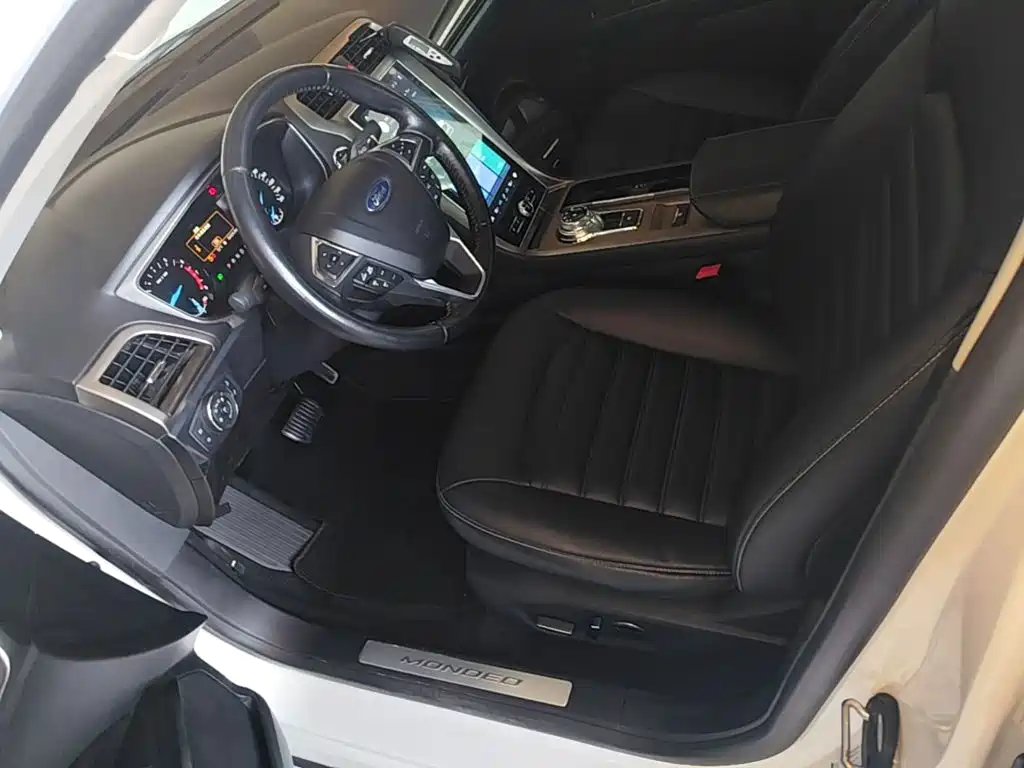 Ford Mondeo — миниатюра 15