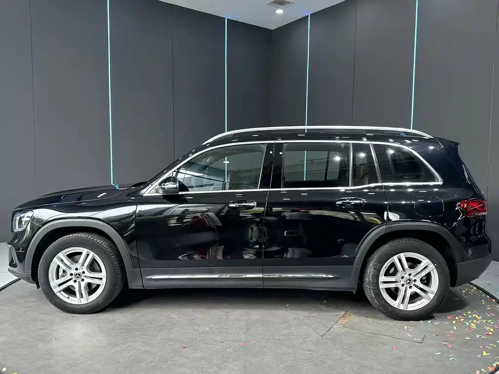 Mercedes-Benz GLB — миниатюра 4