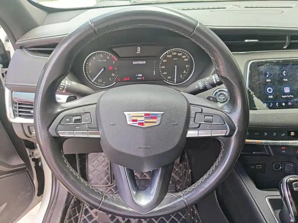 Cadillac XT4 — миниатюра 11