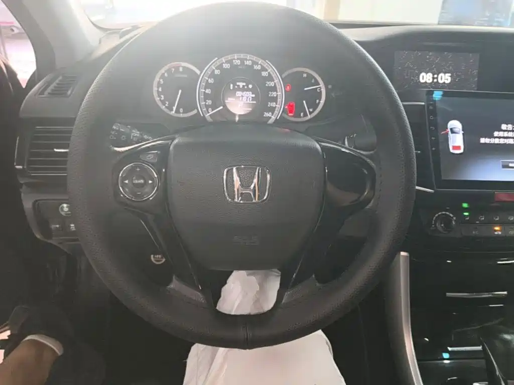 Honda Accord — миниатюра 11