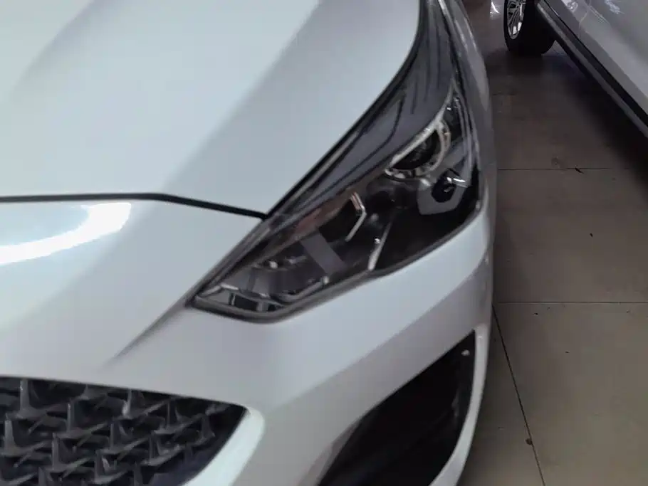 Haval M6 — миниатюра 5