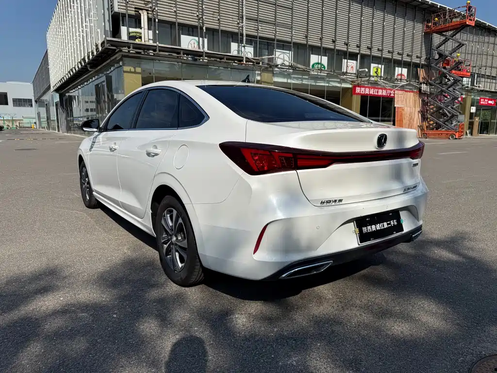 Changan Eado — миниатюра 7