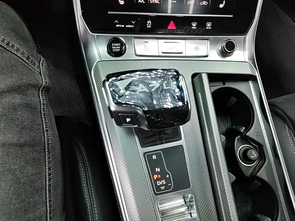 Audi A7L — миниатюра 14