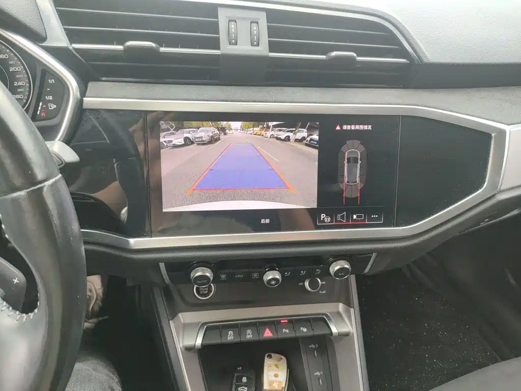 Audi Q3 — миниатюра 9