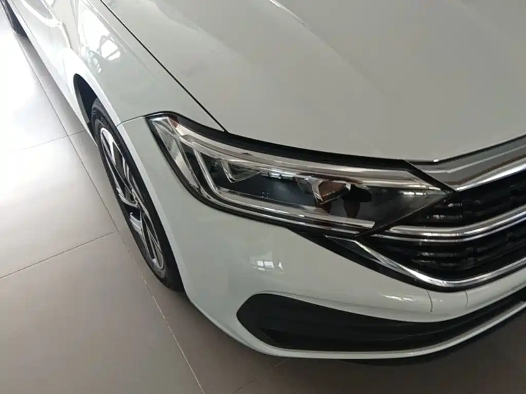Volkswagen Sagitar — миниатюра 13