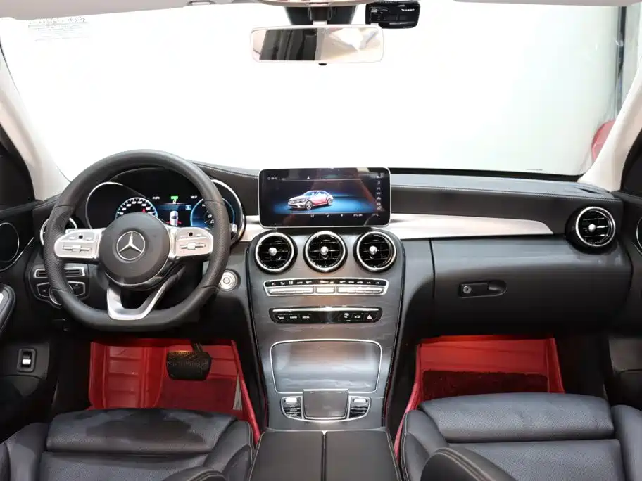 Mercedes-Benz C-Class — миниатюра 12