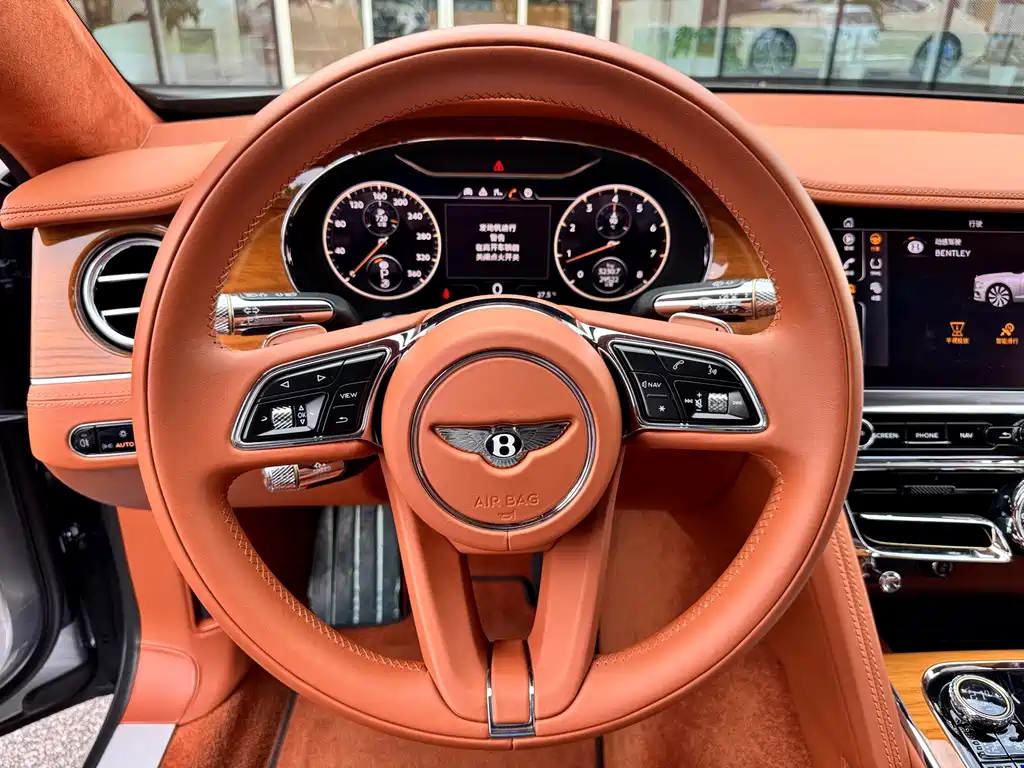 Bentley Flying Spur — миниатюра 11