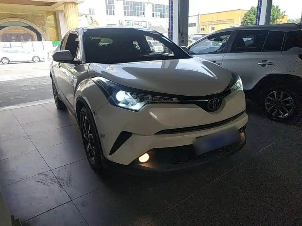 Toyota C-HR — миниатюра 4