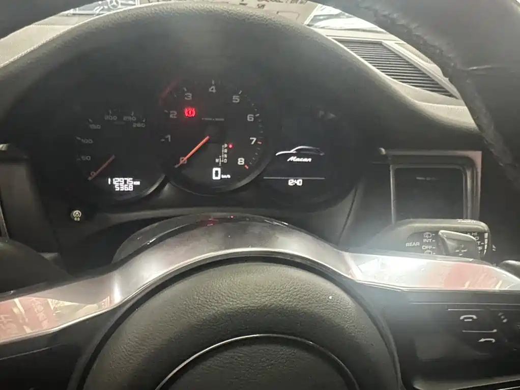 Porsche Macan — миниатюра 11
