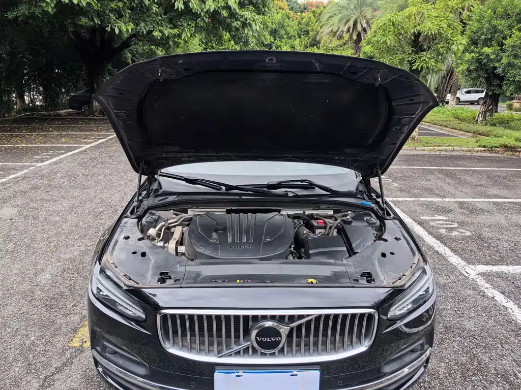 Volvo S90 — миниатюра 11