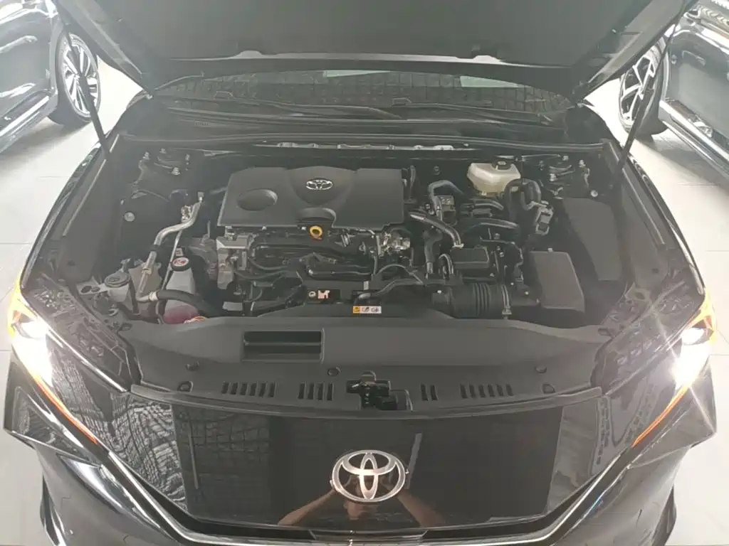 Toyota Camry — миниатюра 20