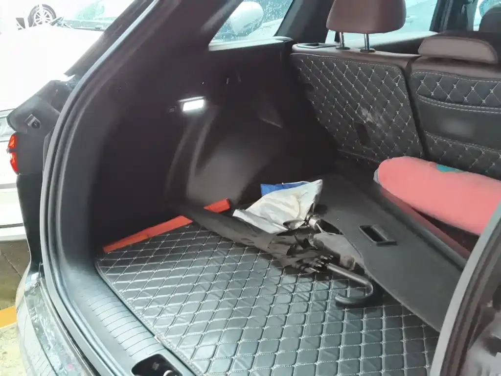 Geely Xingyue L — миниатюра 10