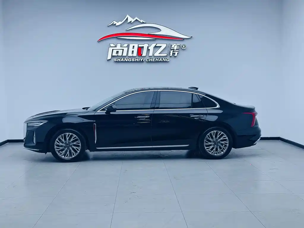 Hongqi H5 2023 2.0T AT