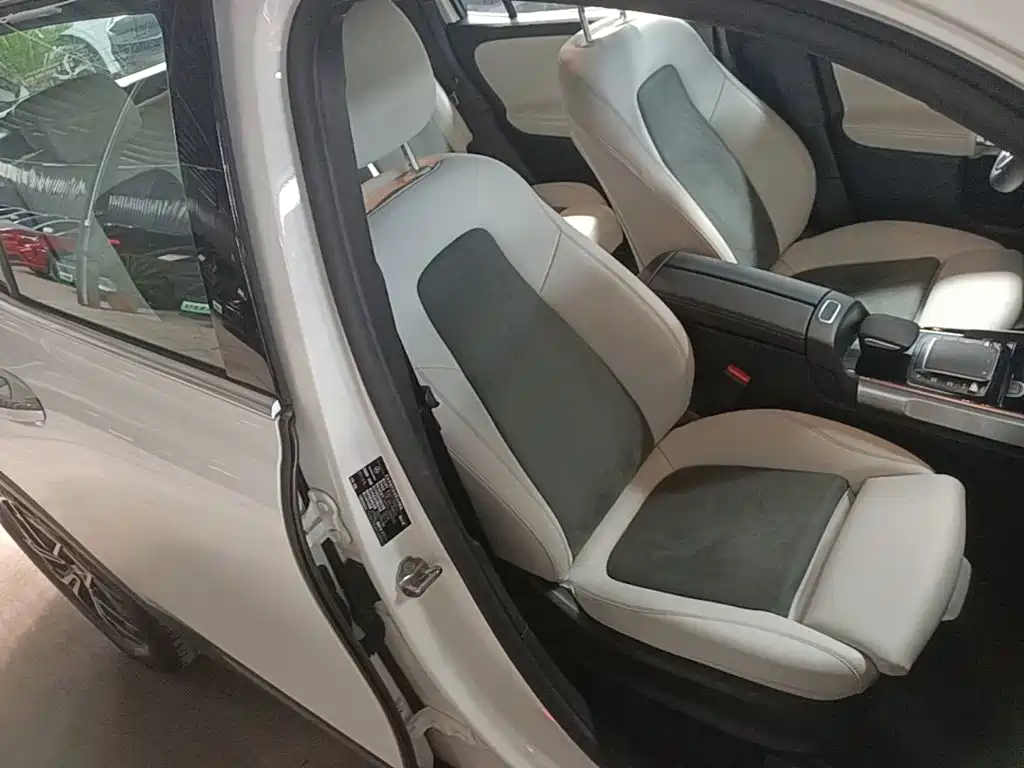 Mercedes-Benz EQB — миниатюра 25