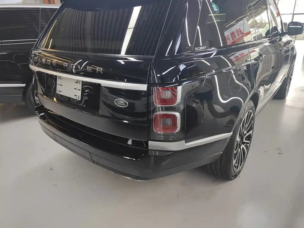 Land Rover Range Rover — миниатюра 8