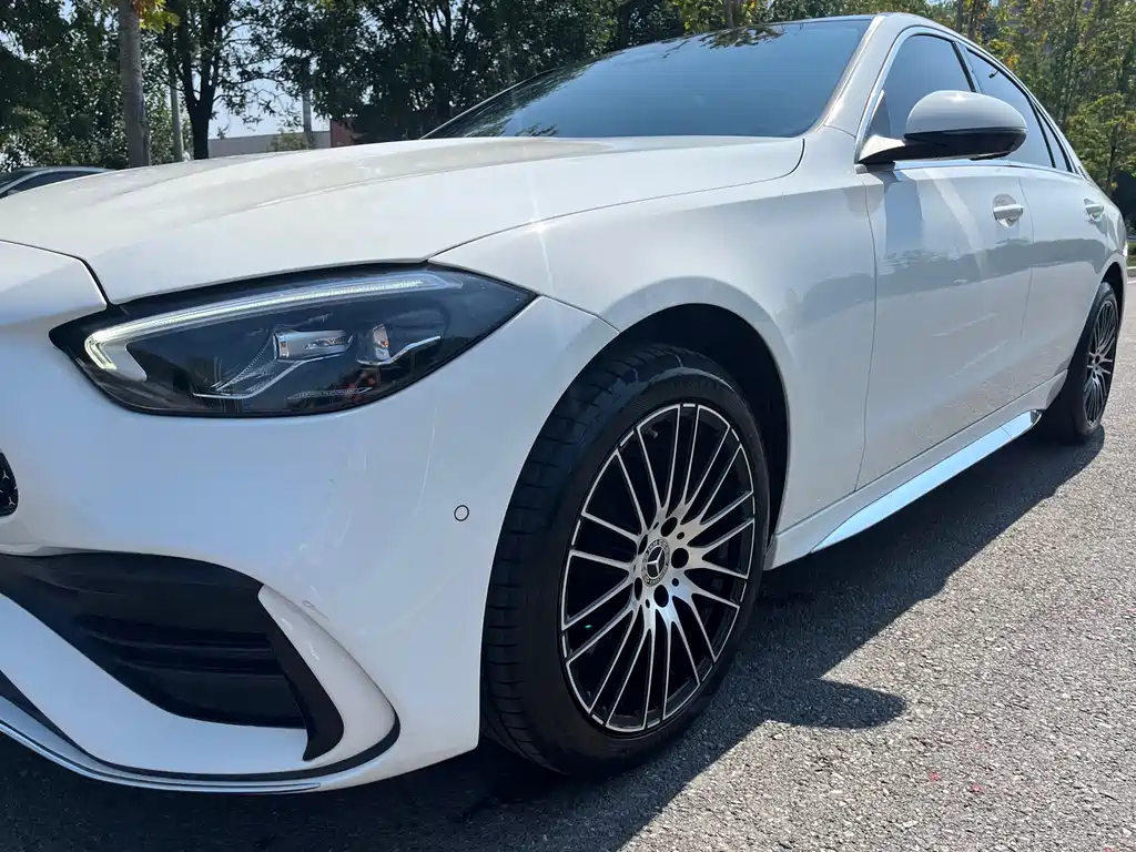 Mercedes-Benz C-Class — миниатюра 4